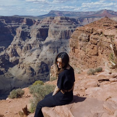 HC48604887's profile picture. Ex-interior designer now building digital spaces | UX + AI + wellness | MCIT @ Penn | Toronto 📍 | Work in progress. Sharing the journey 💡