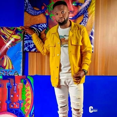 simonsurd2019's profile picture. music