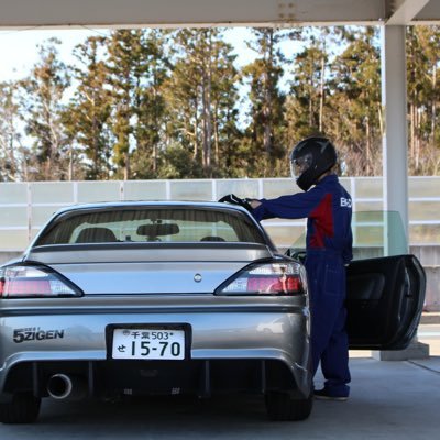 ちばちゃん お前らが中学生の頃買うって言ってた車と実際に免許取って買った車 中学生 Fdマジでかっこいいな 高校生 Fd欲しいなぁ 現在 シルビア運転しながら Fdが一番かっこいいよなぁ