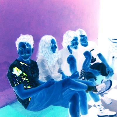 Banda de Pop criada em 2019. Formada pelos integrantes: Helmer, Diego, João Pedro e Amumu. A musica é Boa e de alta qualidade.