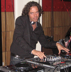 djleonhartog's profile picture. Leon Hartog, allround DJ.  25 years of experience, two times #3 DJ in the Netherlands.
Also operates in house scene as Leon Estilos.