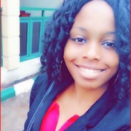 elauren211's profile picture. I make business happen