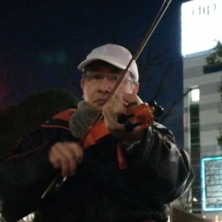 「地域・音楽コーディネーター 」 活動報告⇒https://t.co/bHq66QFgMR 路上ライブをする人を応援する動画を投稿しています。興味ある方フォローお願いします。 2021~名古屋栄 2024.12~姫路 2025.4〜大阪