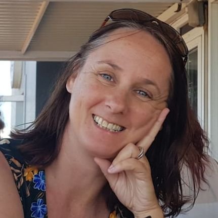 #Traductrice français-anglais. A very English girl with a very French name, standing me in good stead for my work as a professional #translator.