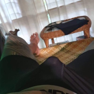 I have thousands of files of hot poly content. dm to trade. 🔥🔥🔥