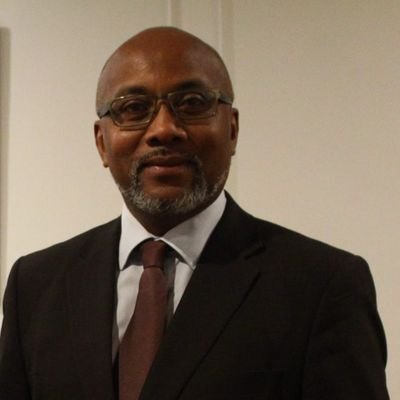 Docteur en droit international (IHEID Genève)
Ancien Ministre des Affaires étrangères de la République de Madagascar