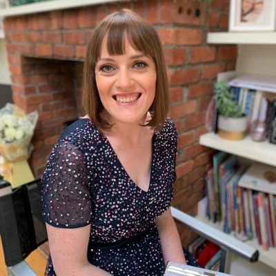 MJinDublin's profile picture. Still happily reading children's books. Time to Read coordinator @BITCIEducation
Tweets my own.