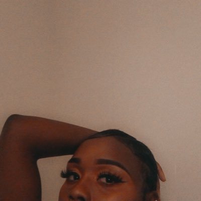 I Am God, BITCH‼️ •Free mind🌻 •est.1996♌️ •IG:_Lxn.jae😈 I create my own Path.✨🤟🏾
