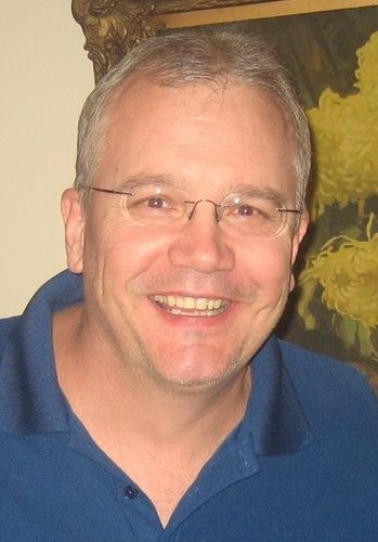 yonir17's profile picture. 