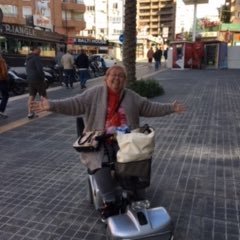 Mad granny, traveloholic, sports nut, food freak, couch potato, lifelong Spurs fan (and have the grey hairs to prove it)