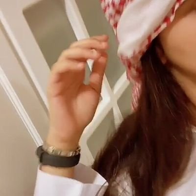 مواساة ربانيةٌ:
{لاتَدرِي لعّل الله يُحدِثُ بعدَ ذَلك أمَراً}.😴.
