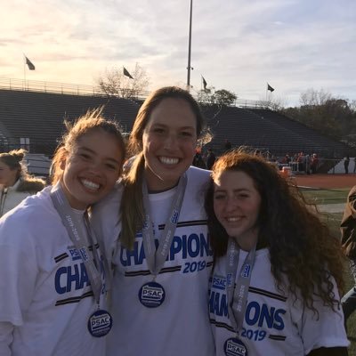 EmmaYoder13's profile picture. sru wsoc ‘22