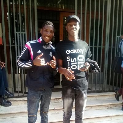 Aleckgibs's profile picture. m