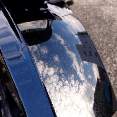 黒赤のZRX1200DAEG乗り。
基本適当。
無言フォロー等々歓迎。
見た目が怖いとか言わないであげて(´ ˙꒳˙ `)