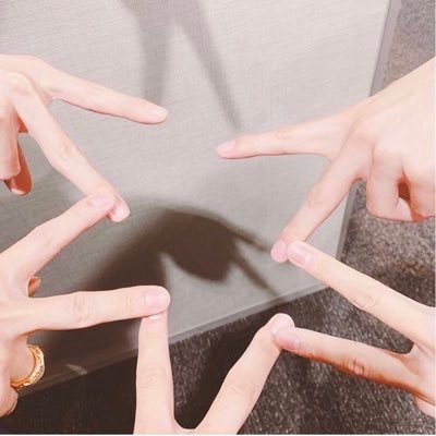 rico51635398's profile picture. これからも6人が笑顔で過ごせますように。