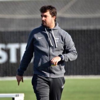 Instagram: @arturovera_ | Graduado en ADE en @UPV. Entrenador Nivel III - UEFA PRO. @CFSANJOSE & @CanteraGrogueta