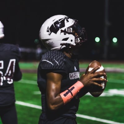 ‘21 QB, WR, DB, KR || 2.9 GPA || 5’10 “165 || Hartford public high school