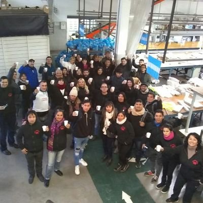 Somos trabajadores de una empresa recuperada del rubro textil. San Martín, provincia de Buenos Aires.