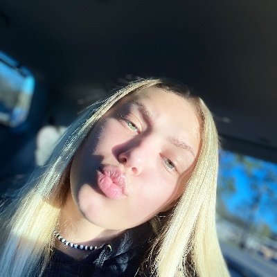 cuteahhb's profile picture. 15🥳 @urnotcuteee follow my main pwease 🥺