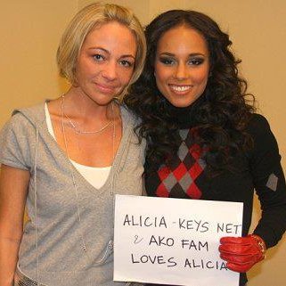 Alicia Keys' fan since 2001. Proud member of #AKFAM.
