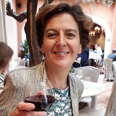J'ai créé Handirect et En 10 Saveurs. Je préside Grandir en Société. Mon combat: le handicap. Il fait partie de la vie et nous vivons tous dans le même monde!