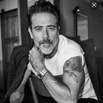 I’m a loyal Jeffrey Dean Morgan fan always and forever 💙❤️