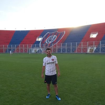 Socio refundador del Club Atlético San Lorenzo de Almagro. Quiero el estadio en Avenida La Plata