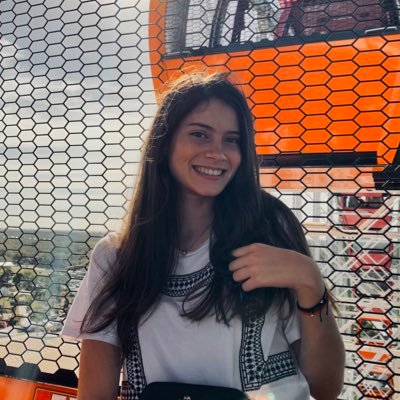 andrearjonaa's profile picture. 