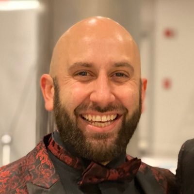 📍Grand Rapids, MI 🍺 🏈Ohio State Alum 📚 🏌🏼♂️Sports Fan ⛹🏻 📈Owner @vmcgrandrapids🔪