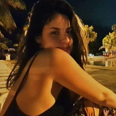 RolonAlejandra_'s profile picture. 