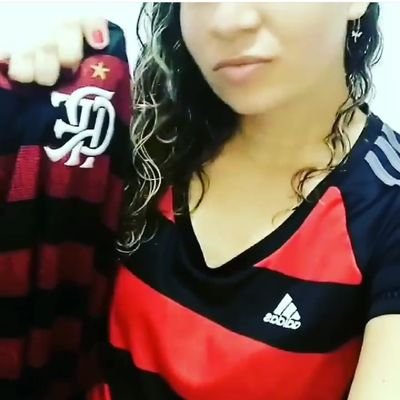 Professora apaixonada 🤗 Flanática ❤️🖤❤️🖤 Amo futebol! #Flamengo