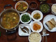 showfood's profile picture. 쇼푸드!! /외식과 쇼핑의 자유/ 직접 경험한 맛집소개/ 건강을 생각하는 친환경식품/가족의 식단 파트너/전업주부/대학생/직장인/요리 레시피 소개/체질에 맞는 사상음식!!/ 즐거운 밥상!!/ http://t.co/Llu4M0V8r3