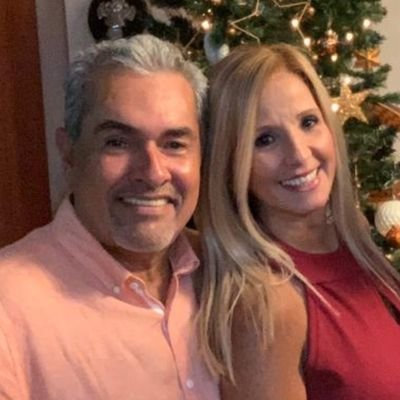 labx1's profile picture. Hay que olvidar la derecha y la izquierda, solo sirve para dividir y dar poder a quien divide. El único lado bueno para todos es Venezuela.