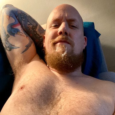 NSFW 🛑 My ONLY BACK UP Twitter profile. Easy going, sex/body positive, man scent loving pig.