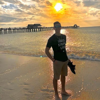 Marian '22 ⚾️ 😤 Philippians 4.13📖 👻: urbanek_21 TRIPLE9 for life🙏🏼
