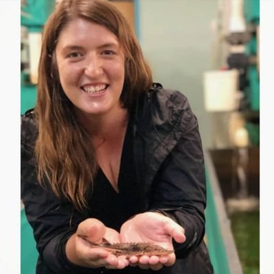 Aquatic Ecologist studying anthropogenic stressors on freshwater systems | She/her | #FirstGen 👩🔬🌊