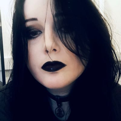 bvbbails's profile picture. meh. slytherin. usc '19