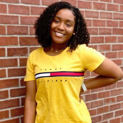 thoughtdaze's profile picture. just vibing 🟡