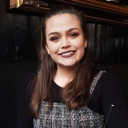 Deputy Showbiz Editor for @IrishSunOnline | Previously @buzzdotie, Irish Mail On Sunday and @RSVPMagazine | DCU grad |