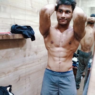 ParasSirohi's profile picture. follow me on instagram instead of here @paras_sirohi