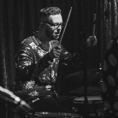 Ashunn's profile picture. Backbeats @renoandrome. I also like some other things.