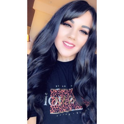 jessicamolloyxx's profile picture. 👑👑👑