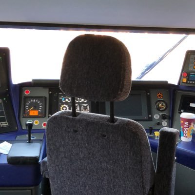 JamieStott4's profile picture. all views are my own 👍