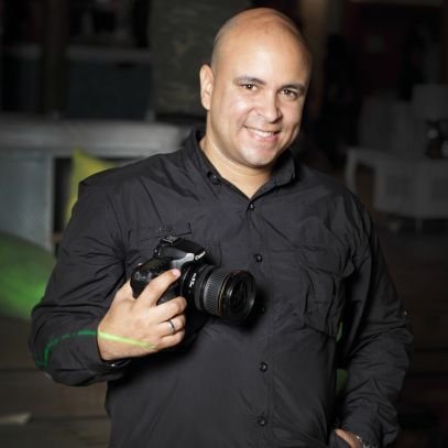 Photogrpher and musicians.. Entrepeneur and dreamer