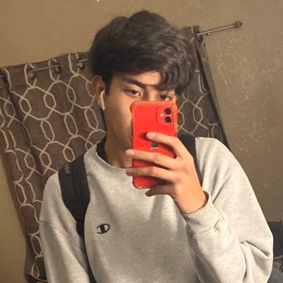 SomeJuan14's profile picture. y u care chief