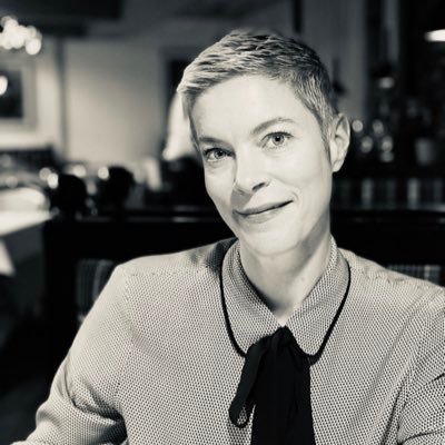 JuliaSaalmann's profile picture. Heidekraut I jetzt verwurzelt in Berlin I liberal I Mutter von zwei Mädchen I immer in Bewegung   🏃‍♀️⛷🚴🏋️‍♂️ I Geschäftsführerin @ Nationales MINT Forum