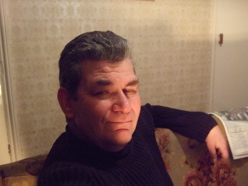 martinkhutching's profile picture. At the moment I am an artist living and working in Rye. I work on fairly large canvases in oil and whatever medium seems to be appropriate.