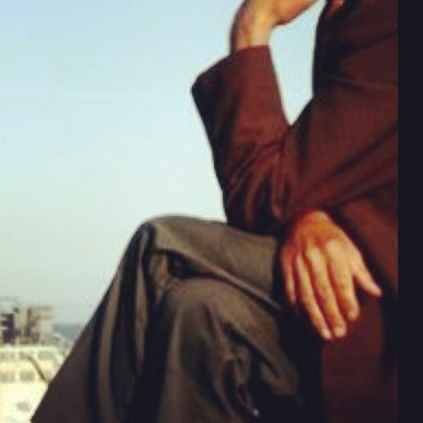 xxkxyk's profile picture. de/construct