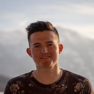 Junior Cloud Engineer based in the heart of switzerland, Zurich. Focused on #Microsoft #People #Cloud studying Computer Science at HSR.