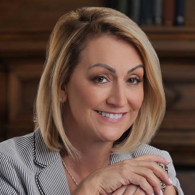 Dr. Pytal is a licensed clinical psychologist whose area of professional interest and expertise is working with police officers and their loved ones.